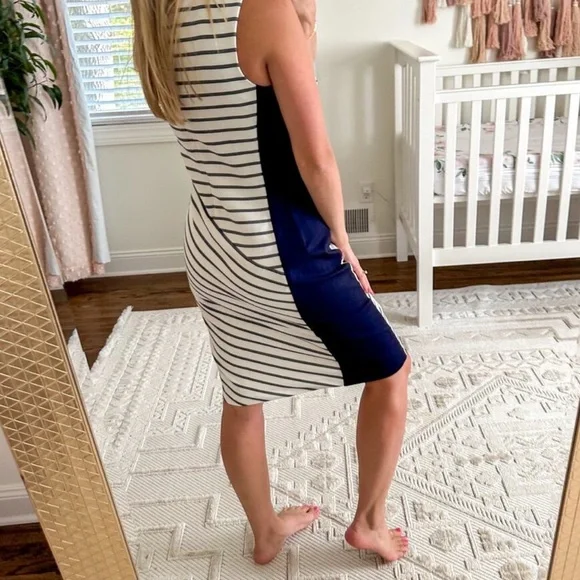 Lauren- Ralph Lauren Navy and White Striped Dress
In a Size 10 - Picture 3 of 11